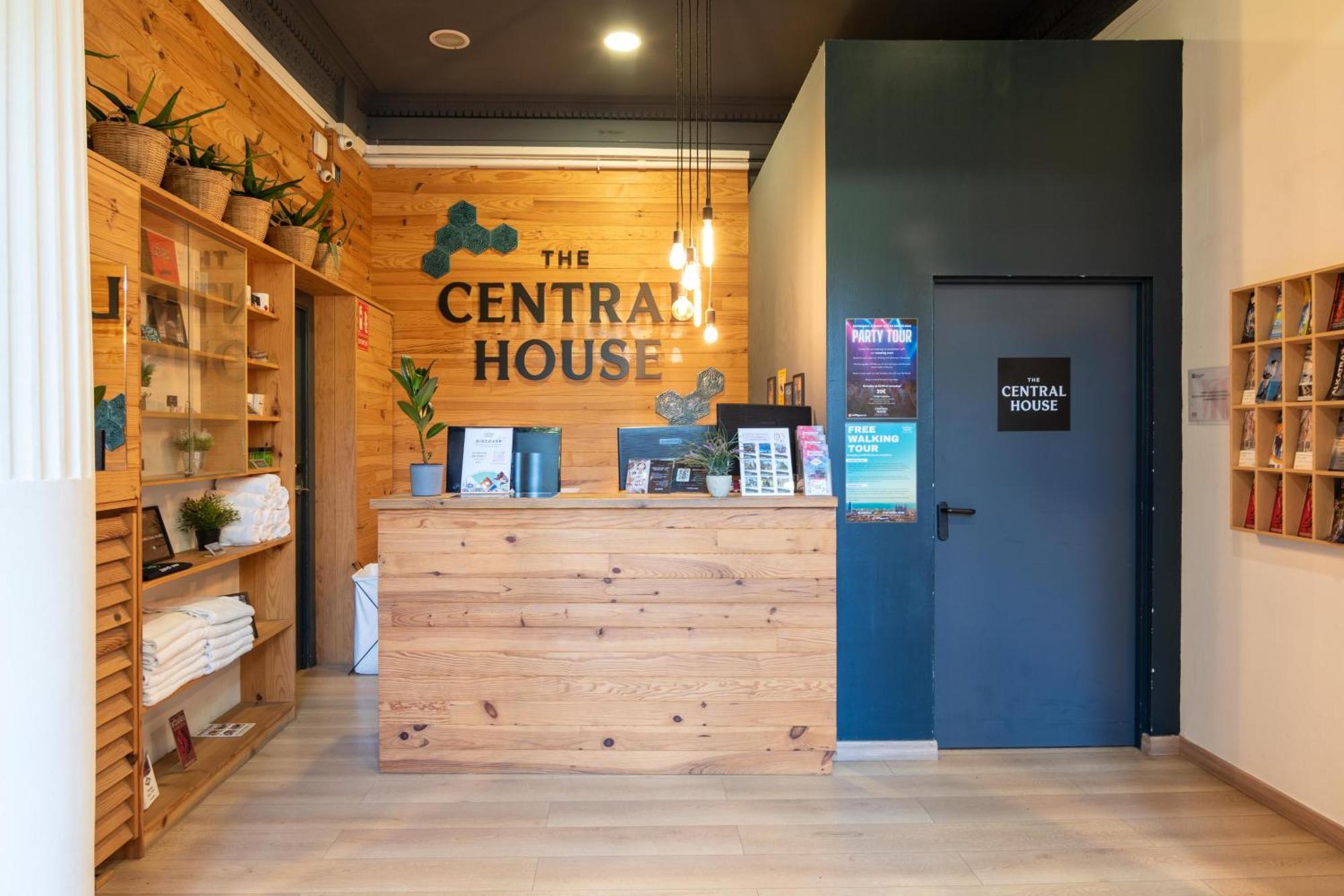 The Central House Barcelona Gracia Bagian luar foto